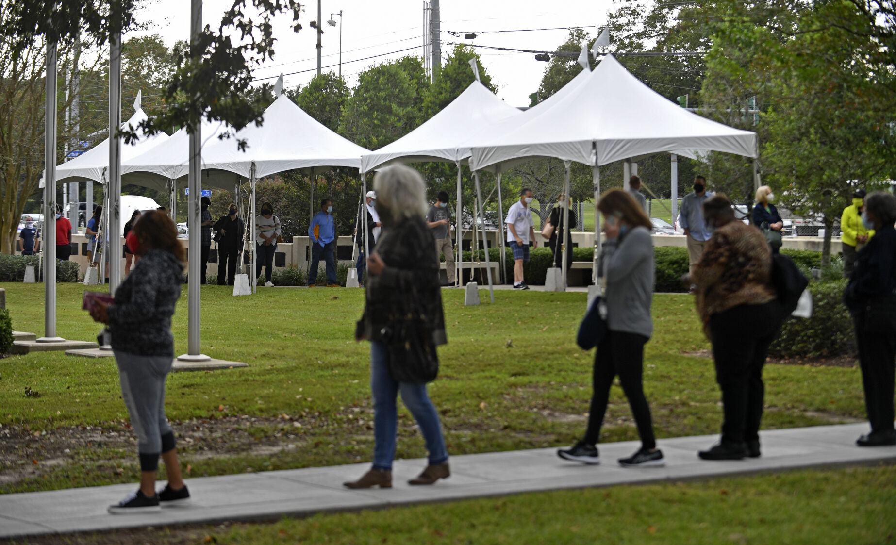 BR.earlyvoting.101720 HS 216.JPG